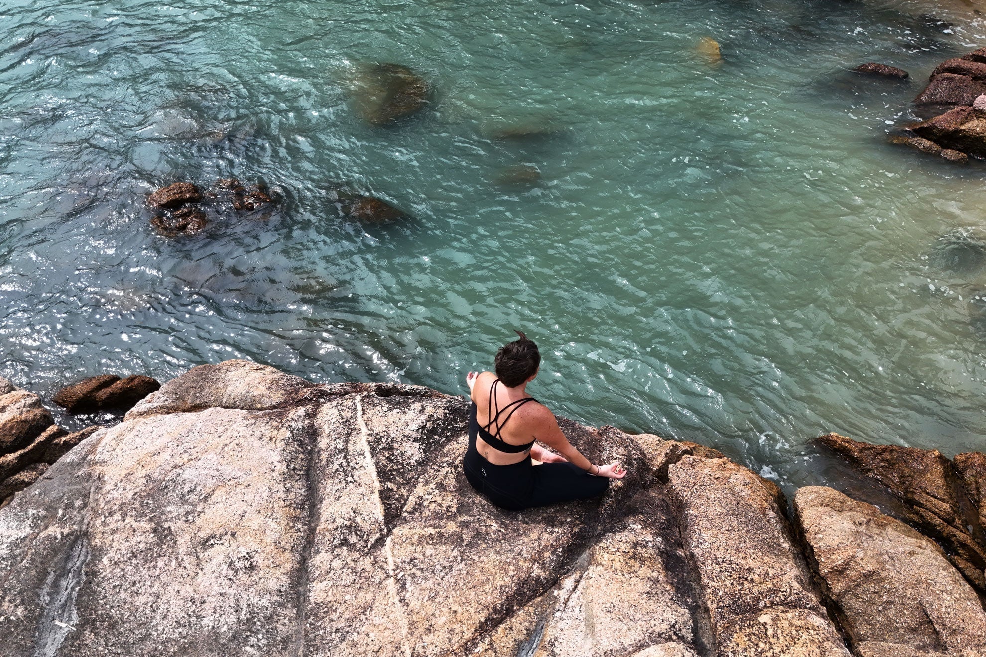 10 Mindful Practices for the Unravelling Soul (On the Go)